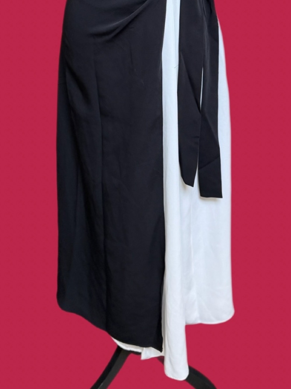 NWT- Mango! Womens Black and white wrap dress, slimming and timeless size small - Picture 5 of 13